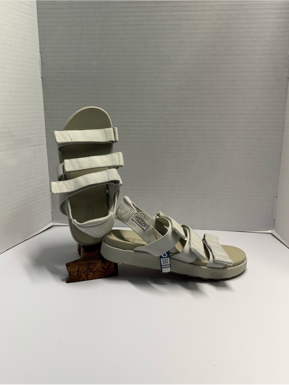 Keen Elle Strappy Sandals Womens Size 7 Adjustable Straps 1026139 No Box New
